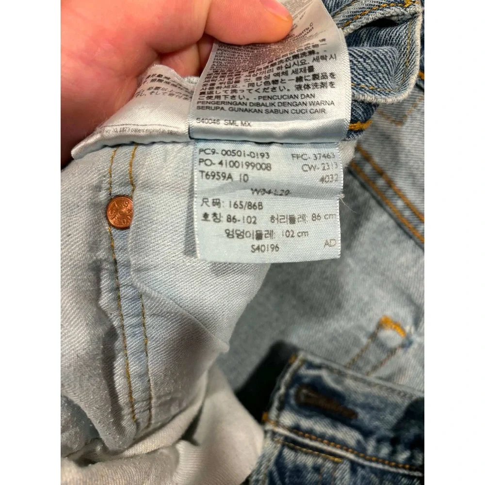 Levis 501 Original Fit Mens Straight Leg Button Fly Blue Denim Jeans 34x29